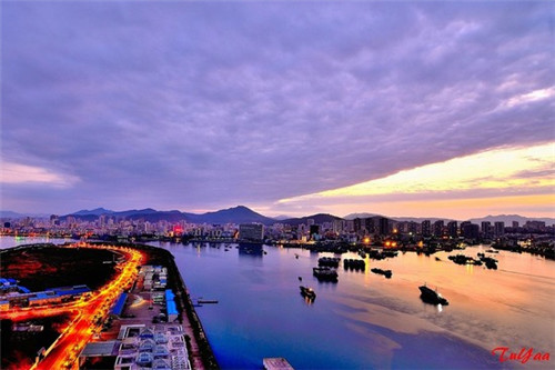 鼓楼有什么景点介绍（鼓楼有什么景点介绍图片）